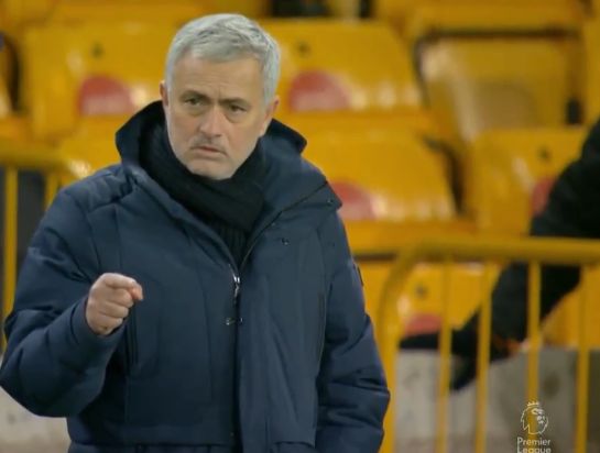 詹姆斯：生涯中所有对我打球方式的批评都很愚蠢，我不会改变