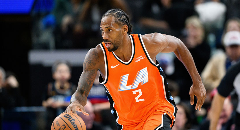 辽宁男篮王哲林关键得分带队胜