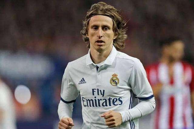 世界杯欧洲区附加赛抽签：乌克兰抽到的第四档对手是瑞典